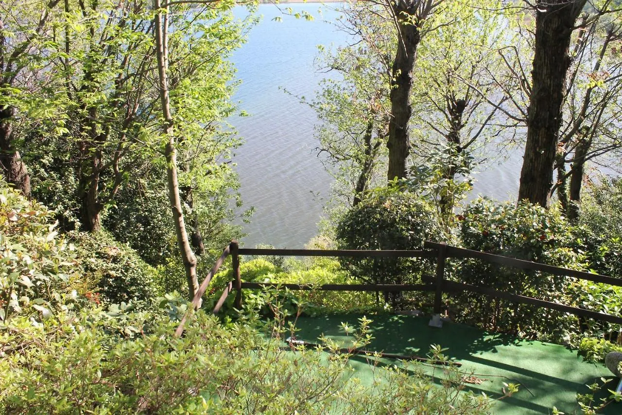 Casa Vacanze Tana Della Volpe Ispra Italy
